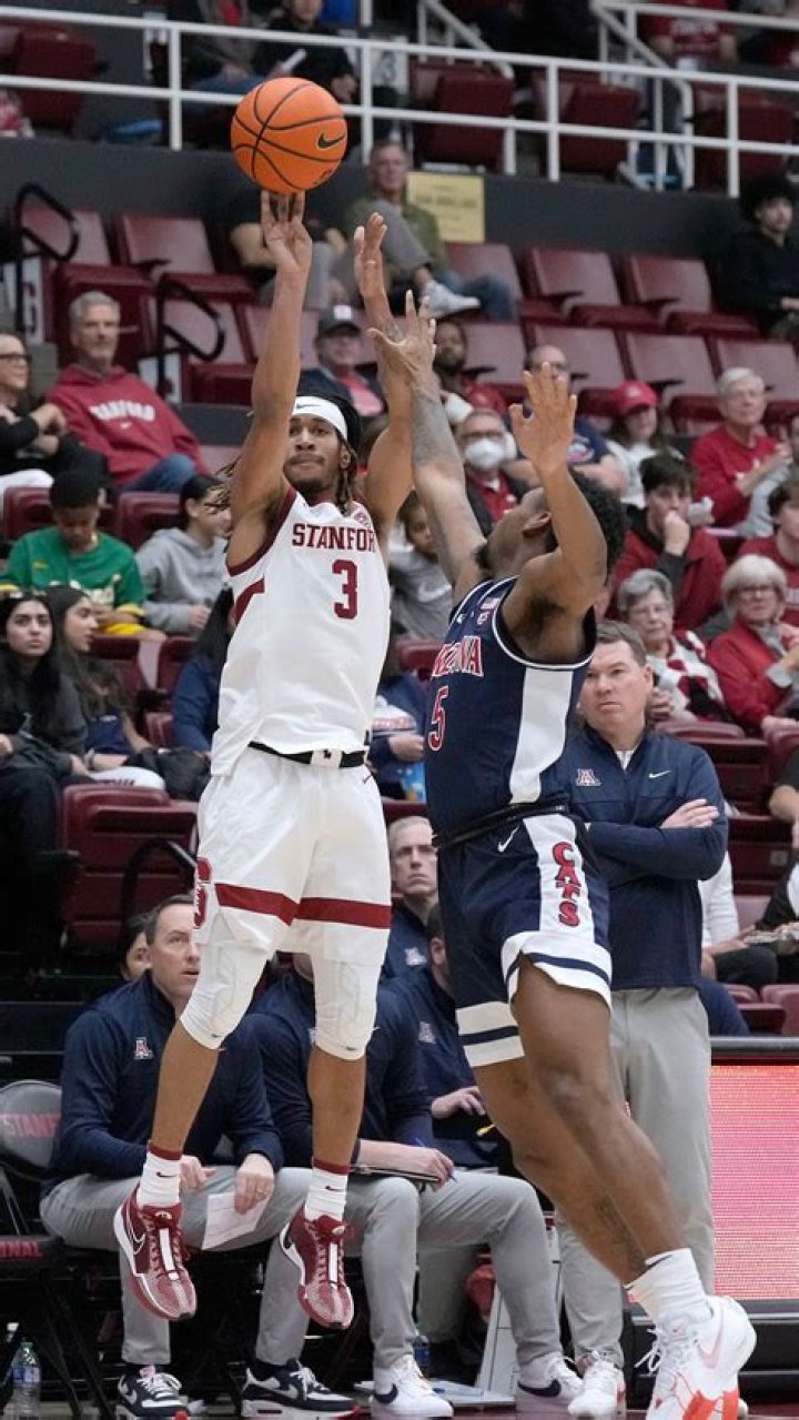 Kanaan Carlyle, Spencer Jones lead the way as Stanford stuns No. 4 Arizona 100-82