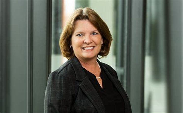 
Karen Rapp
Net Worth
