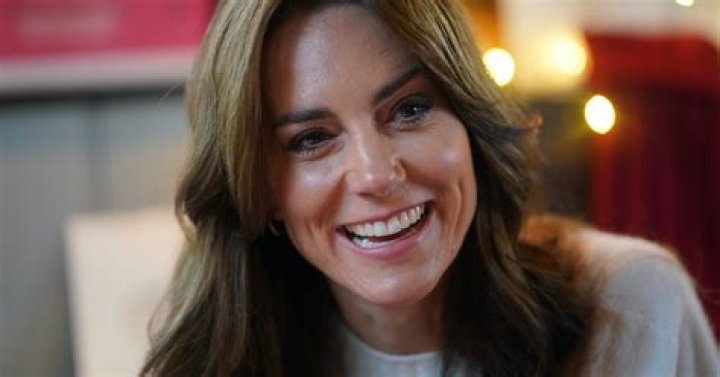 Kate Middleton Dancing To “Wheels On The Bus” Goes Viral