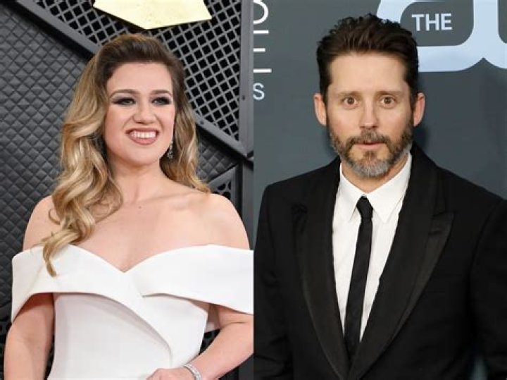 Kelly Clarkson ‘available for dating and romance’ following split from Brandon Blackstock