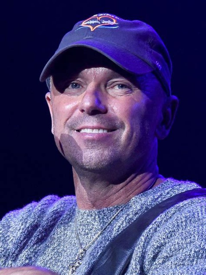 Kenny Chesney - Singer, Songwriter