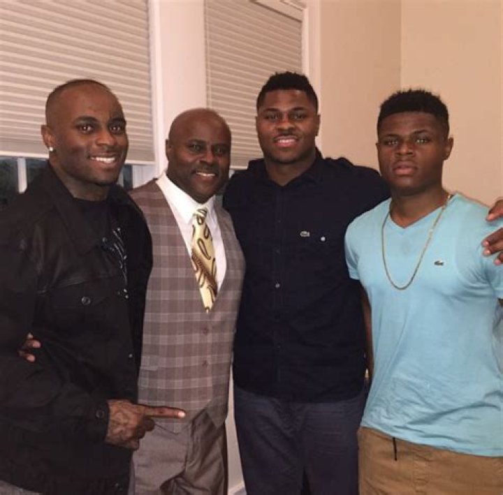 Khalil Mack Brothers [2023 Update] | Family & Relationships