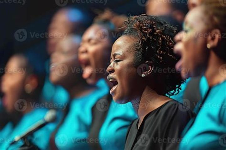 Kim Burrell: What She Said While Singing Church Choir? Another Controversy Surfaces For The Singer