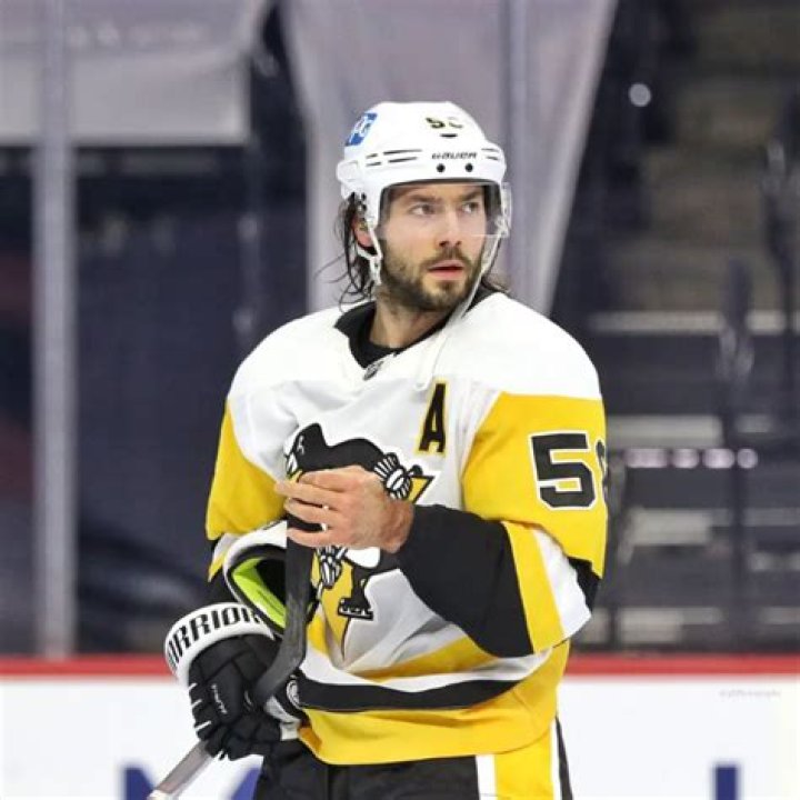 Kris Letang: Bio, Wiki, Age, Career, Parents, Ethnicity, Nationality, Net Worth (2023) & Tattoo