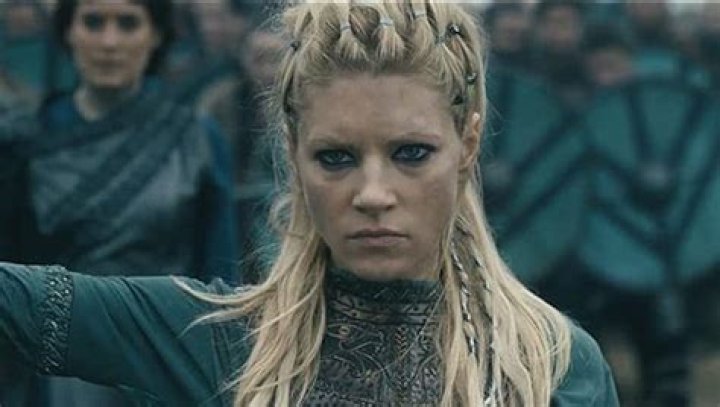 Lagertha vs. Ivar: Katheryn Winnick shares Viking Queen’s portrait and picture of ‘my office’
