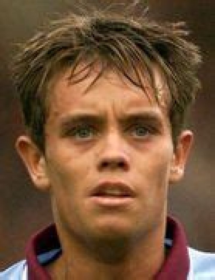 Lee Hendrie - Career stats
