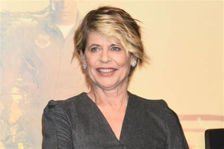 Linda Hamilton on Stranger Things: 