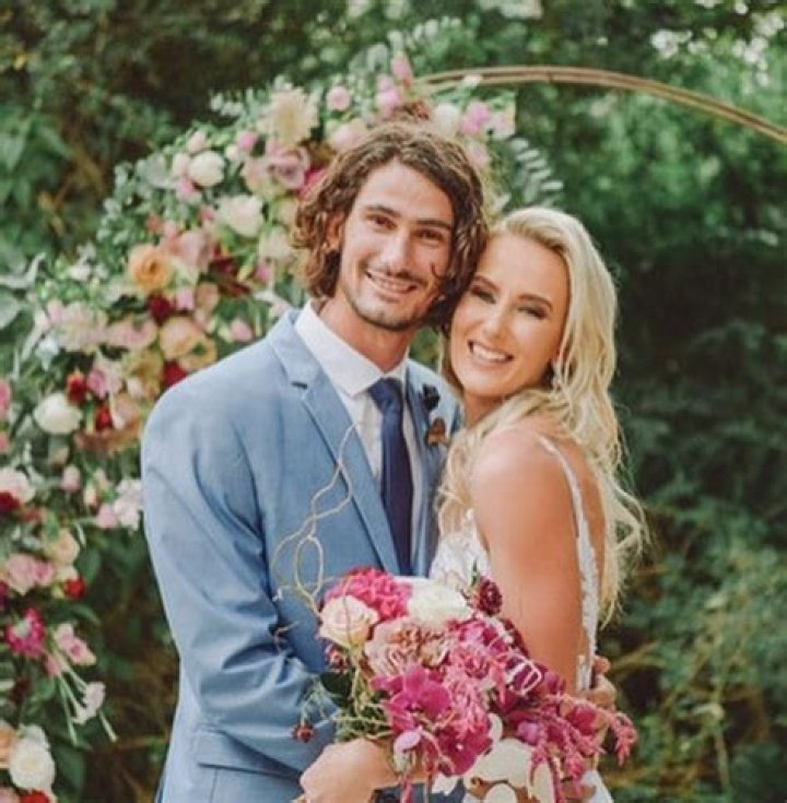 Lloyd Harris Girlfriend, Parents, Sibling, Salary, Net Worth
