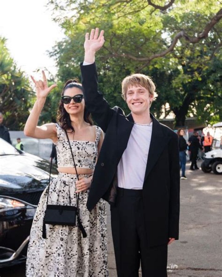 Louis Hofmann's Dating Rumors With Lisa Vicari Discussed