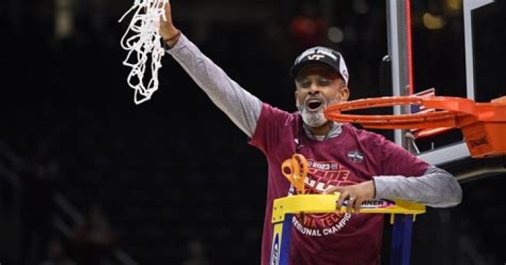 LSU’s Mulkey senses reunion in trip to Texas for Final Four