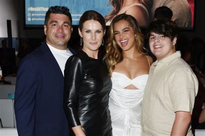 Lucas Lopez (Addison Rae’s Brother) Age, Height, Wiki, Family & More