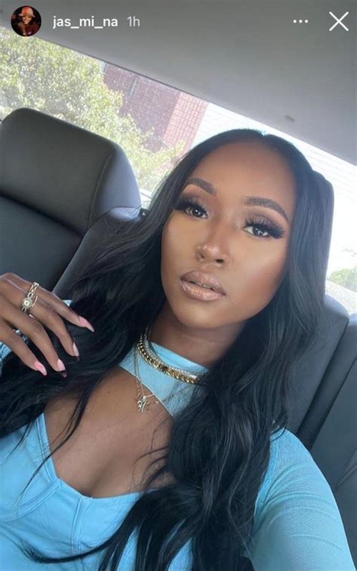 MAFS star Jasmina Outar stuns in blue