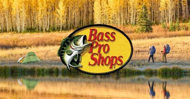Man strips naked, jumps into fish tank at Bass Pro Shops