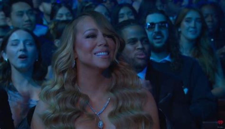 Mariah Carey Twitter hacked: Fake tweets mention Eminem, The Chuckling Squad as hackers reportedly get into singer’s account