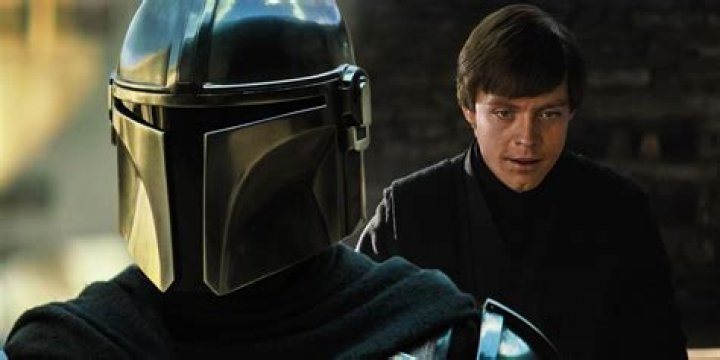 Mark Hamill Says Young Luke Skywalker Stories Aren't Needed but Supports Recasting