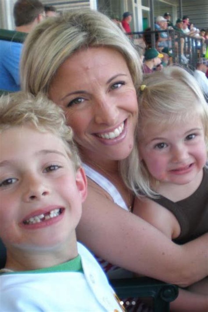 Meet Glen Kuiper Wife Amanda Kuiper: Married Life And Kids