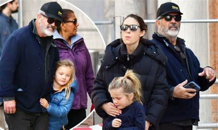 Mel Gibson - Movies, Age & Family