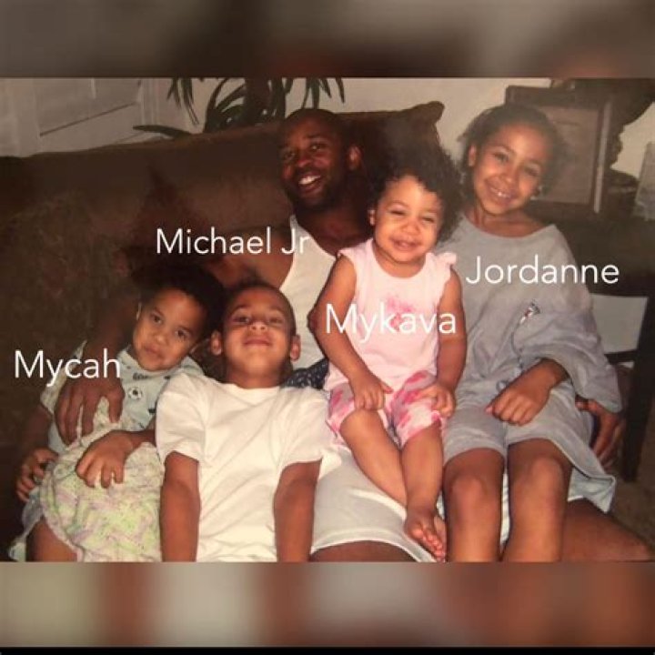 Michael Pittman Jr. family-bio || Wife, Kids, Parents, Siblings.