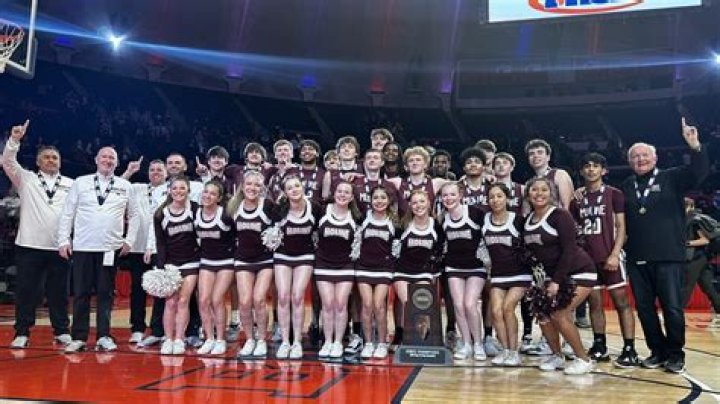 Moline Maroons win at Wharton 60-53
