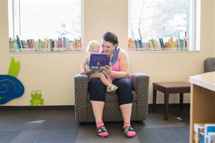 Moline Public Library expands hours, adding Sundays