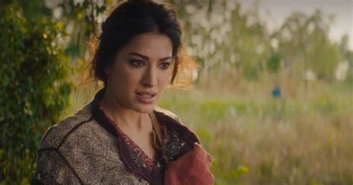 Ms. Marvel Star Mehwish Hayat Thanks Fans For Loving Aisha