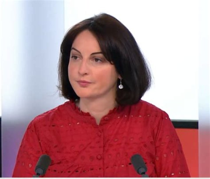 Myriam Benraad Origine: 