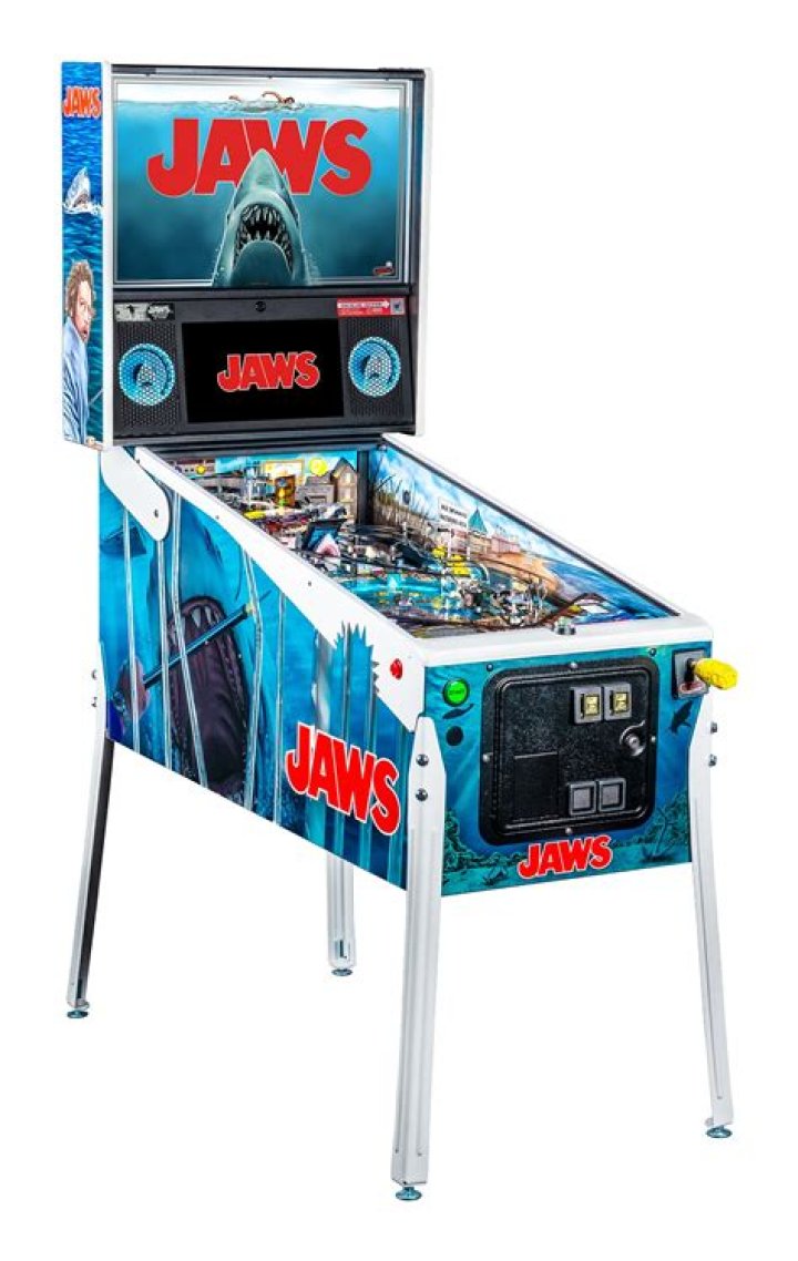 New JAWS Pinball Machine from Stern Has Original Movie Footage, Shark Toys, and Lots of Blood