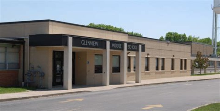 New principal hired for East Moline’s Glenview