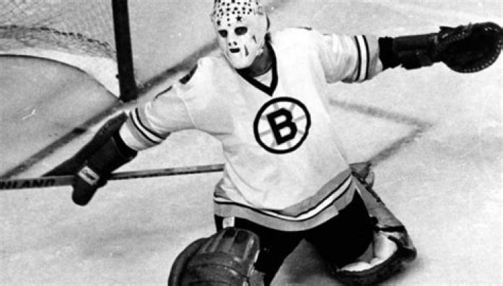 NHL Goalie Died At 74