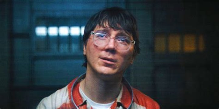 Nygma Channels His Inner-Riddler In New Gotham Photos