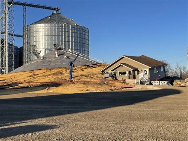 One dead in grain bin accident