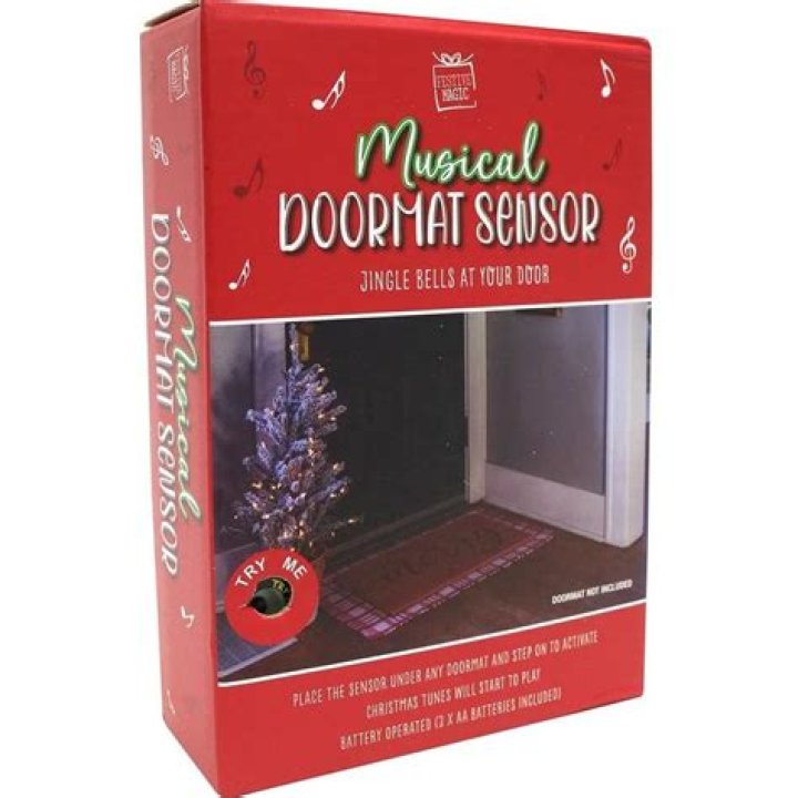 Parents go wild for ‘absolutely brilliant’ musical Christmas doormat from B&M