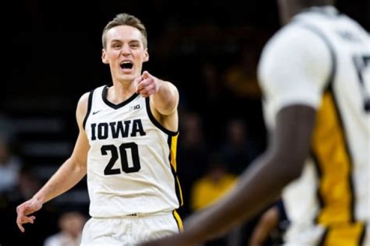 Payton Sandfort secures Hawkeyes’ first triple-double in victory over Penn State