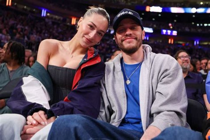 Pete Davidson - SNL, Age & Girlfriend