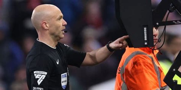 PGMOL share job vacancy as football fans say 'I think I'll pass on that one' after VAR controversy