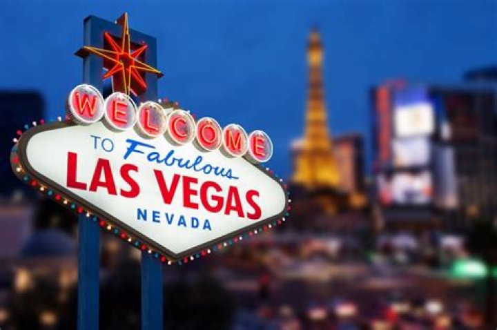 Plus-Size Strip Show Debuts in Vegas, Gives BBWs a Place to Shake It