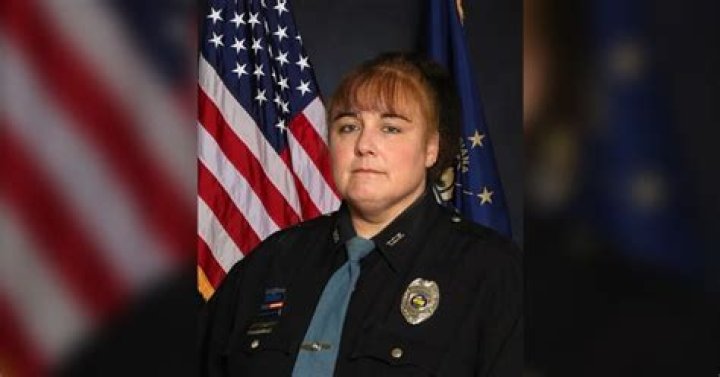 Police officer killed in confrontation with domestic violence suspect in Indiana hospital
