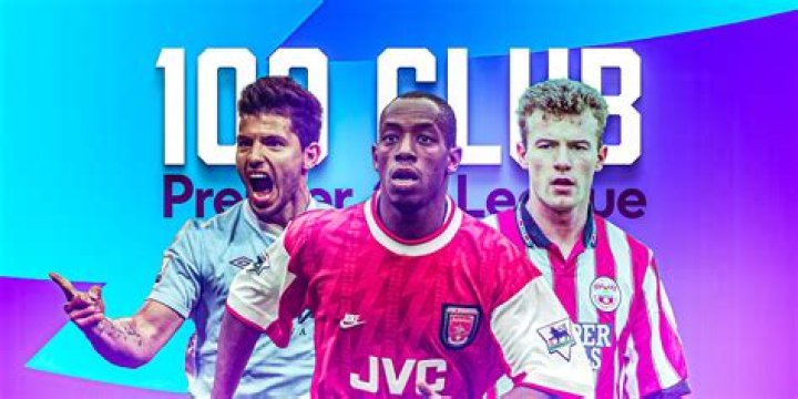 Premier League club forced to make unusual 'eyesore' kit clash as fans blast 'dreadful' mismatch