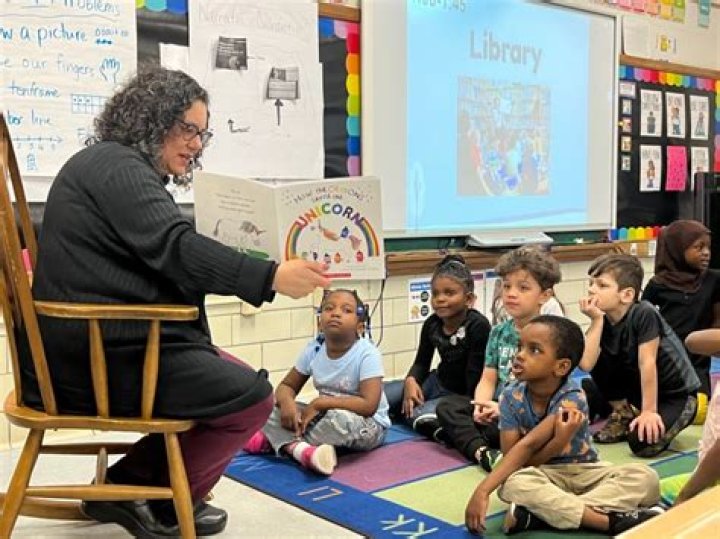 QC mayors, volunteers celebrate Read Across America Day