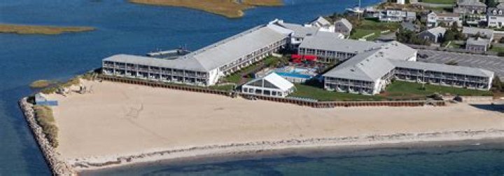 Red Jacket Beach Resort | Macaroni KID South Shore Boston
