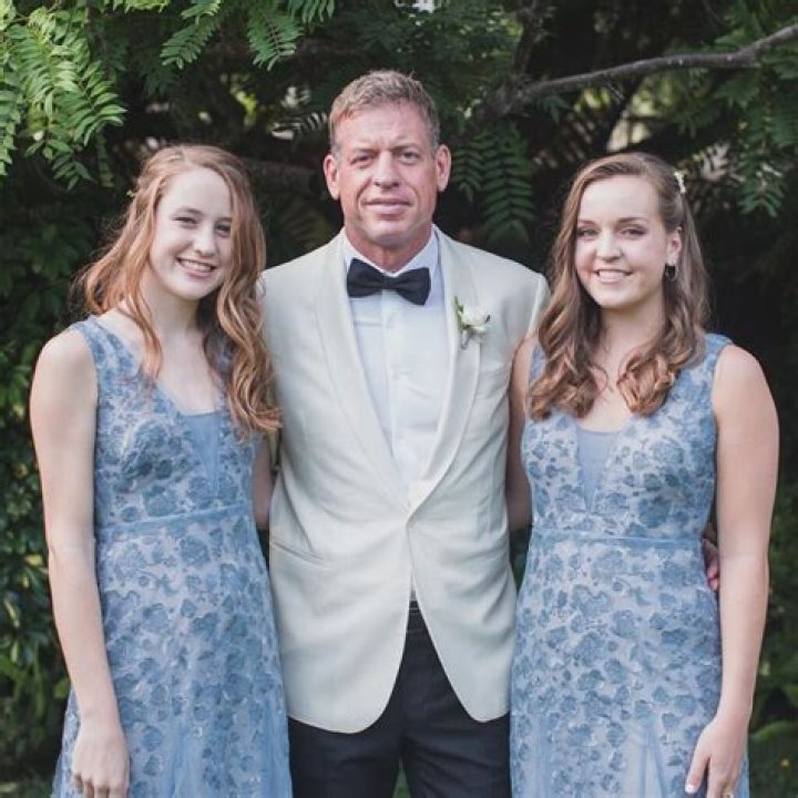 Rhonda Worthey, Troy Aikman’s Ex-wife | Bio, Age, Divorce Story, Net worth and Career.