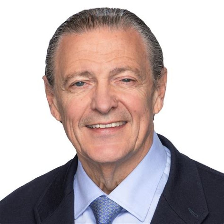 Richard Carrion Net Worth (2024) | wallmine