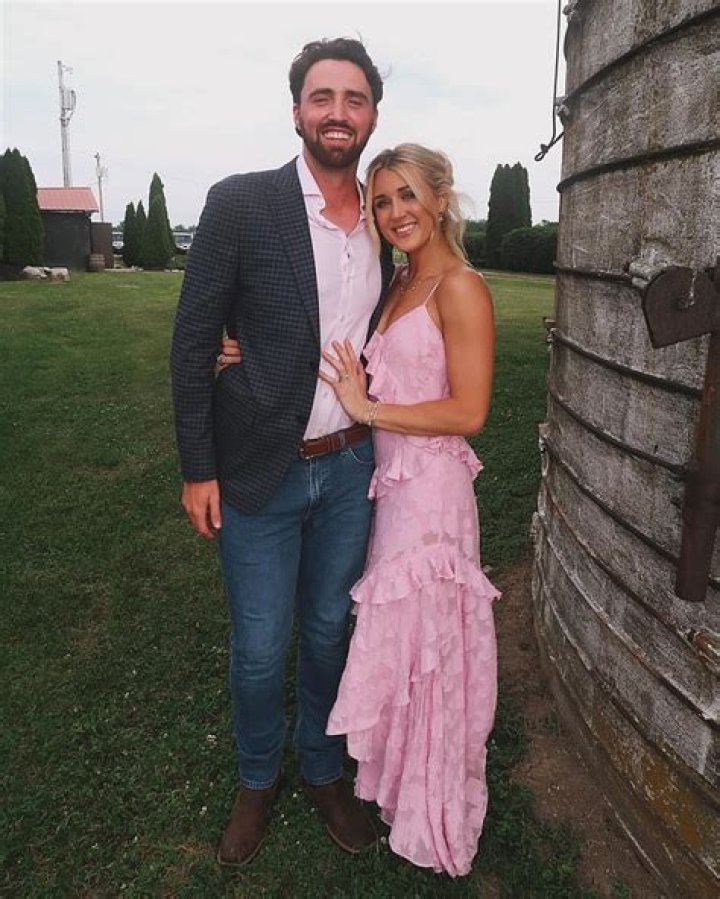 Riley Gaines Age, Husband, Wiki, Net Worth, Father, Height, Bio