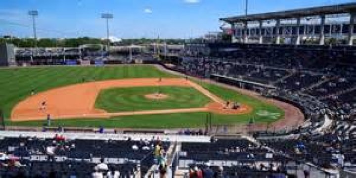 River Bandits Star in Minor League Baseball Field of Dreams Game
