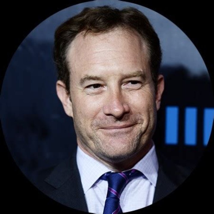
Robert Lister
Net Worth
