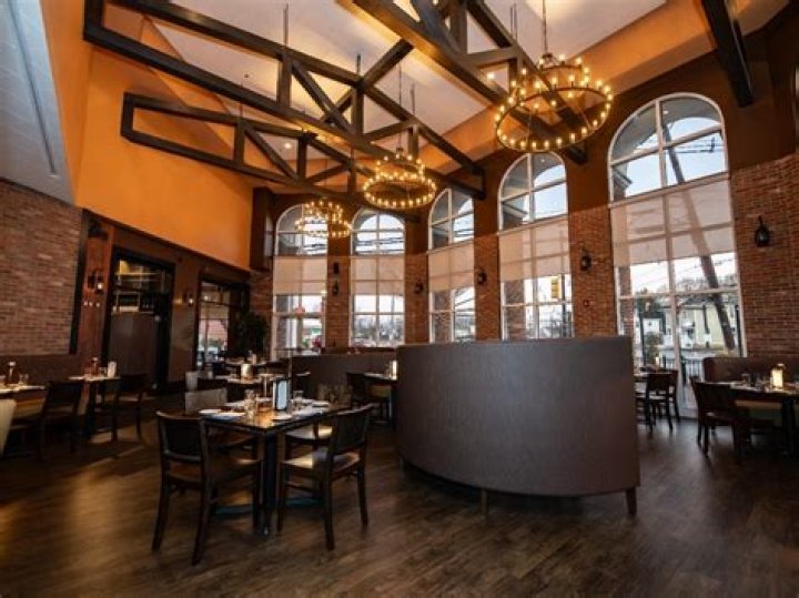 Rock Island native opens new restaurant