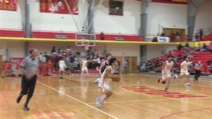 Rock Island wins on Amarion Nimmers’ historic night