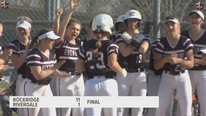 Rockridge Softball wins 14-2 in super Super-Sectional game for the Rockets