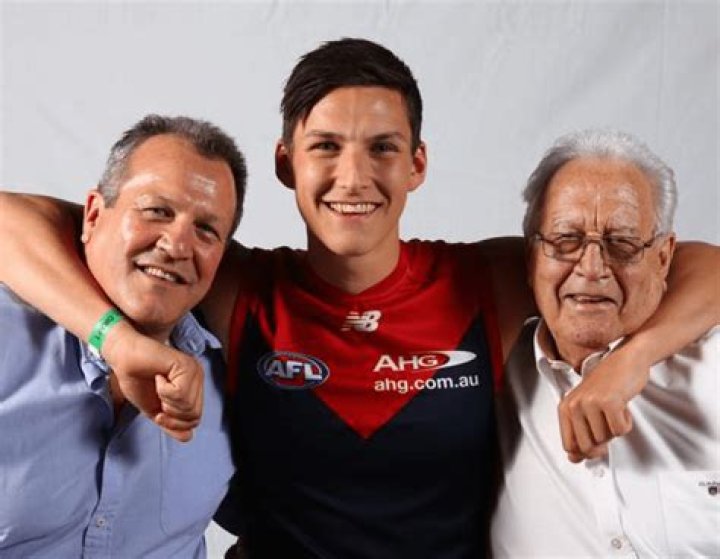 Sam Weideman Relationship With Mark Weideman Explored! Family And Net Worth 2023