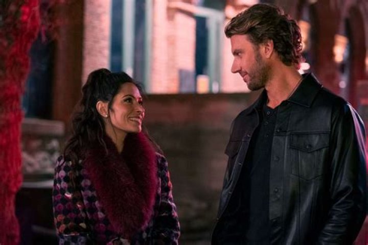 Sarah Shahi and Adam Demos’ Break up Rumors Debunked
